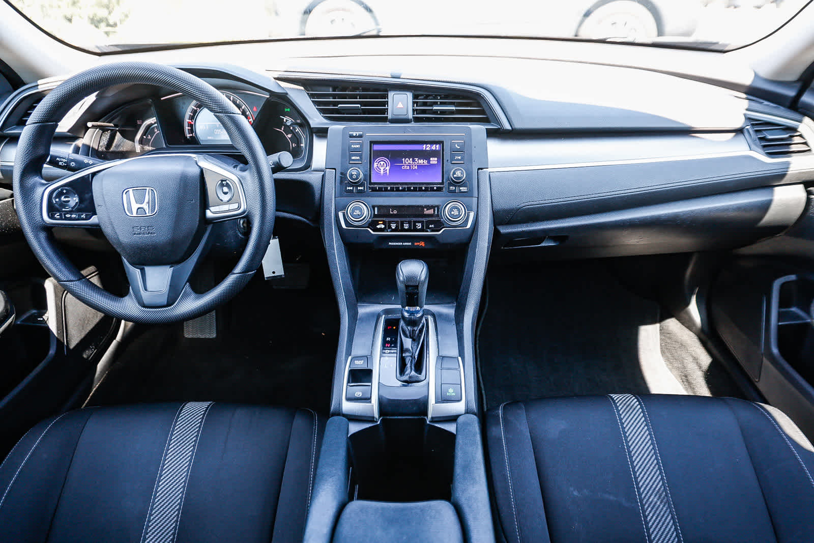Thumbnail: 2016 Honda Civic - 11
