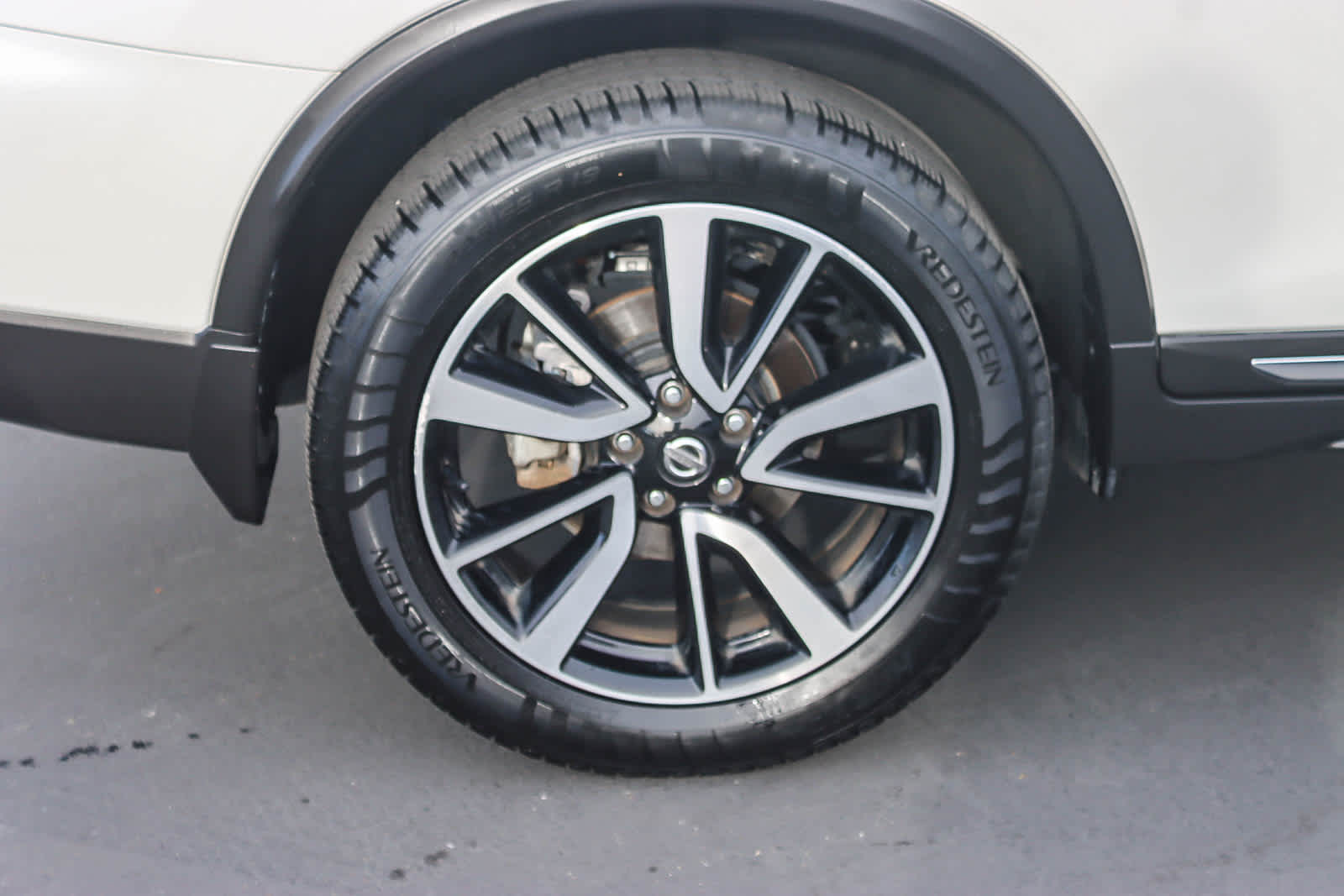 Thumbnail: 2020 Nissan Rogue - 10