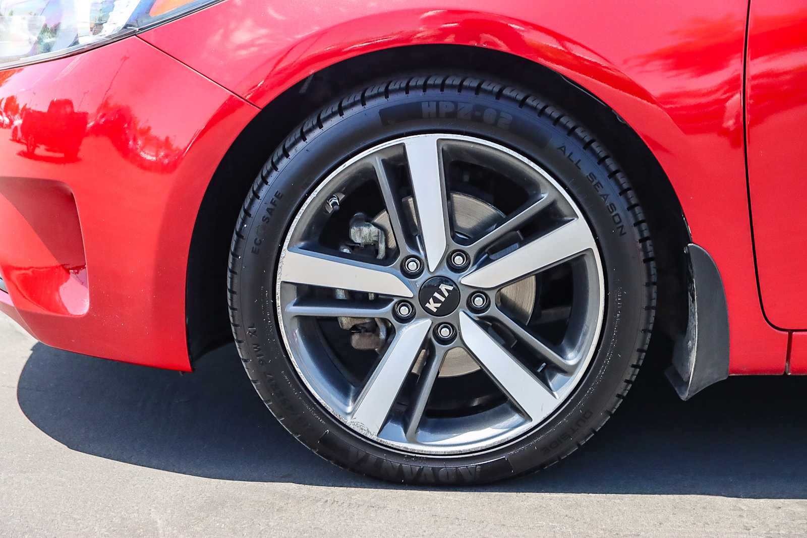 Thumbnail: 2017 Kia Forte - 9