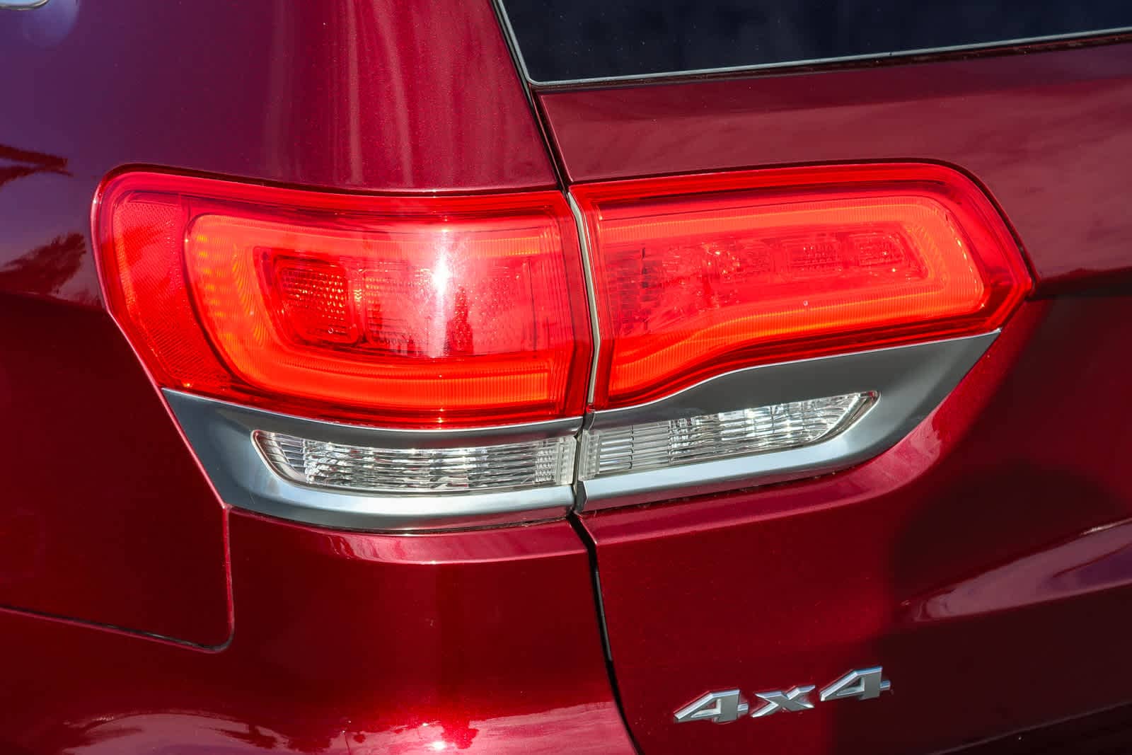 Thumbnail: 2017 Jeep Grand Cherokee - 8