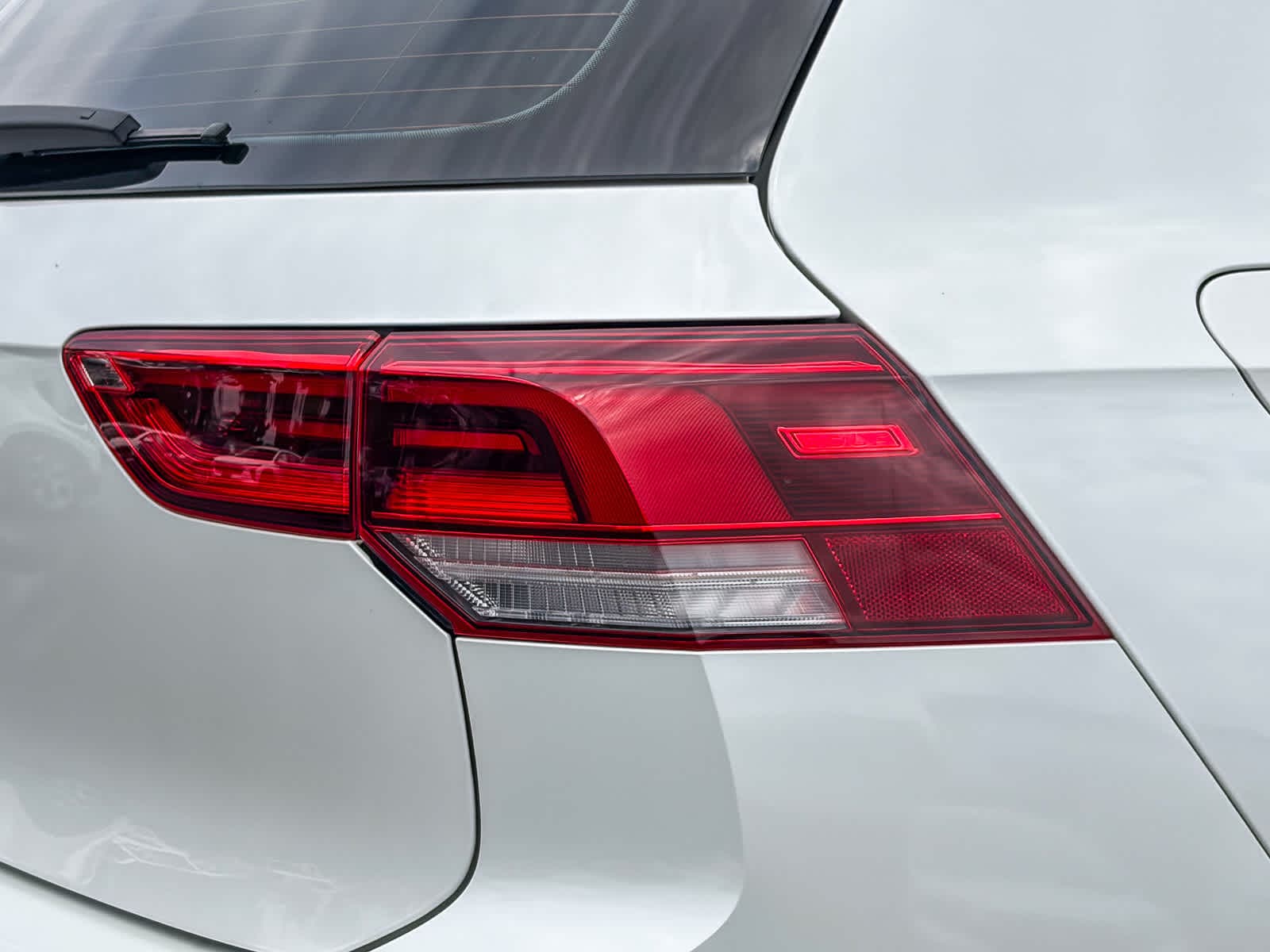 2022 Volkswagen Golf GTI 2.0T S photo 3