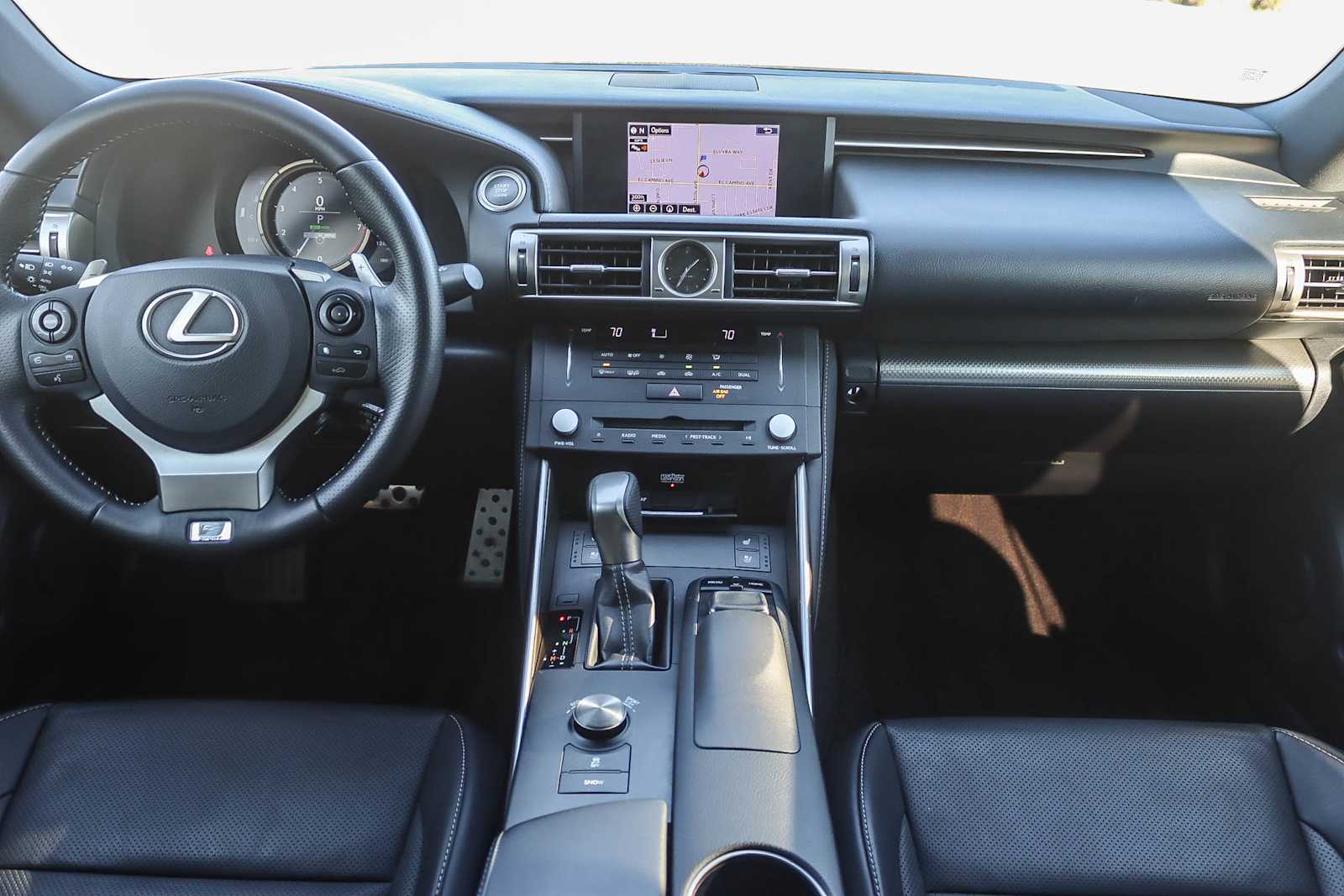 Thumbnail: 2015 Lexus IS - 11