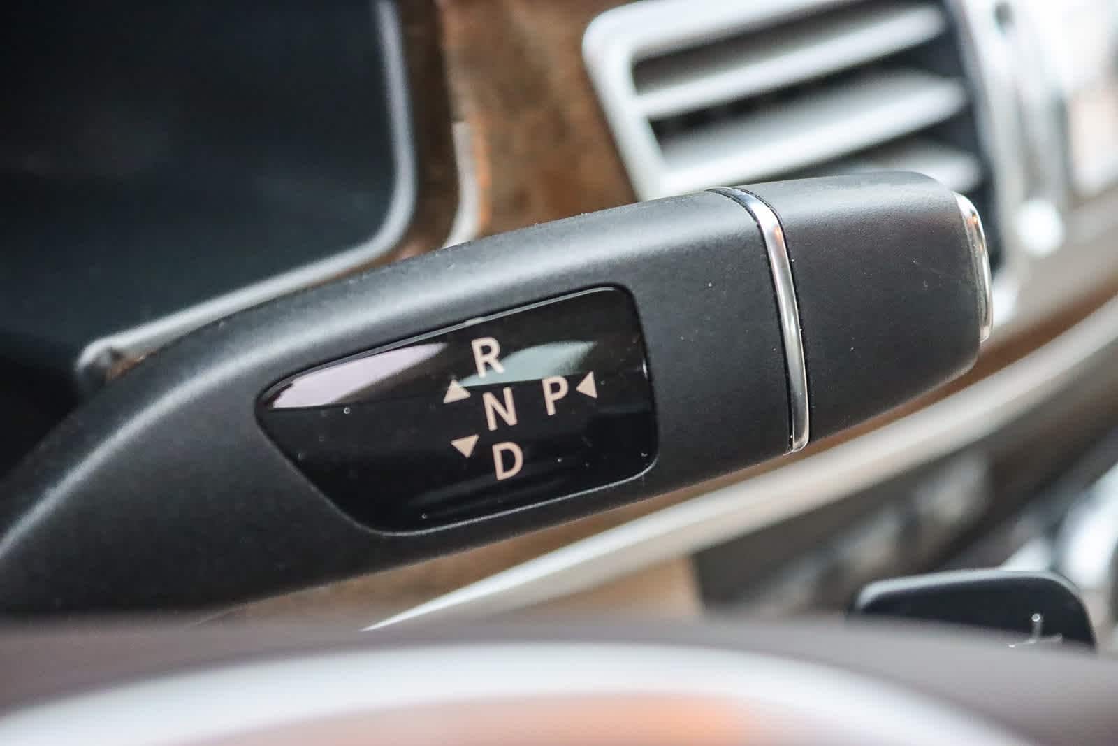 Thumbnail: 2014 Mercedes-Benz E-Class - 19