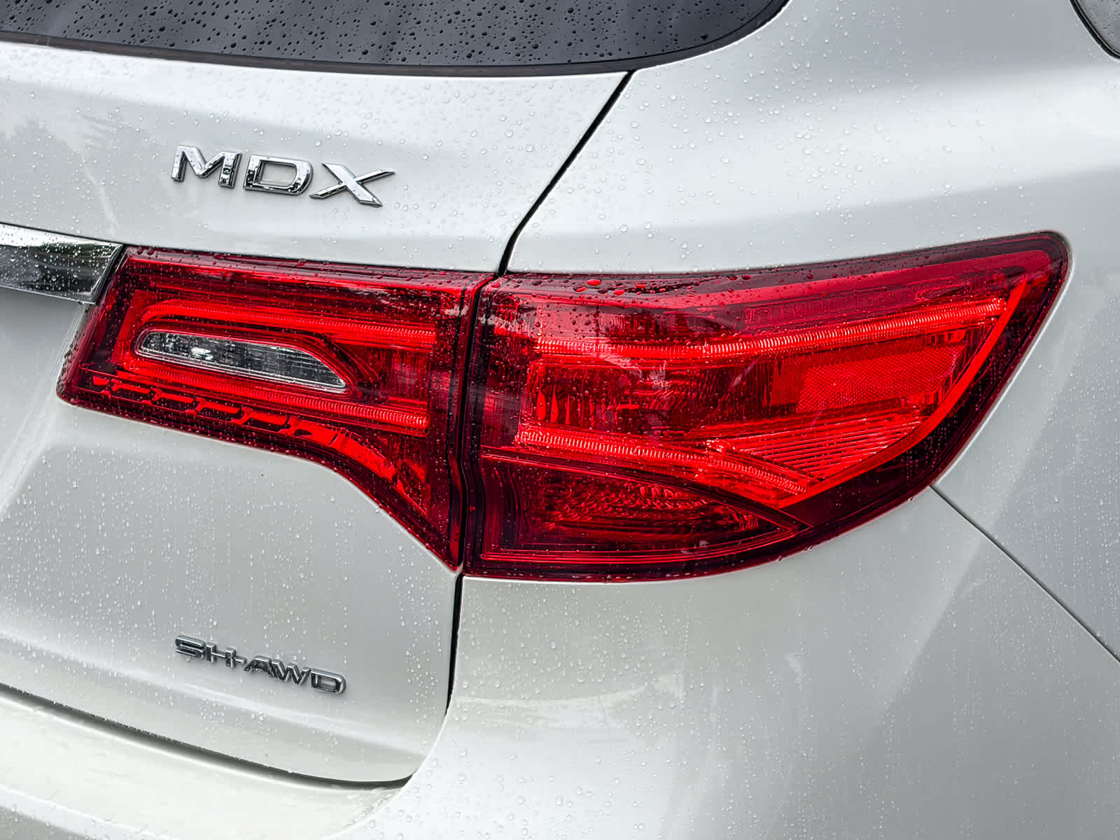 2018 Acura MDX V6 SH-AWD with Technology Package photo 3