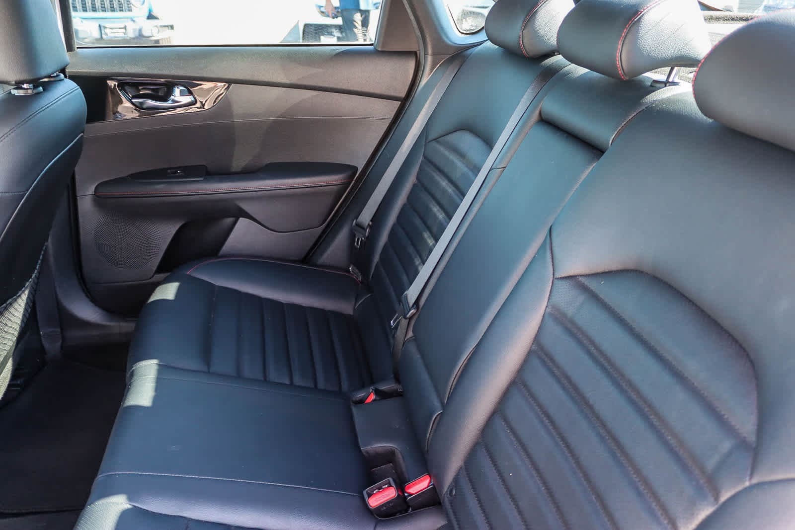 Thumbnail: 2021 Kia Forte - 18