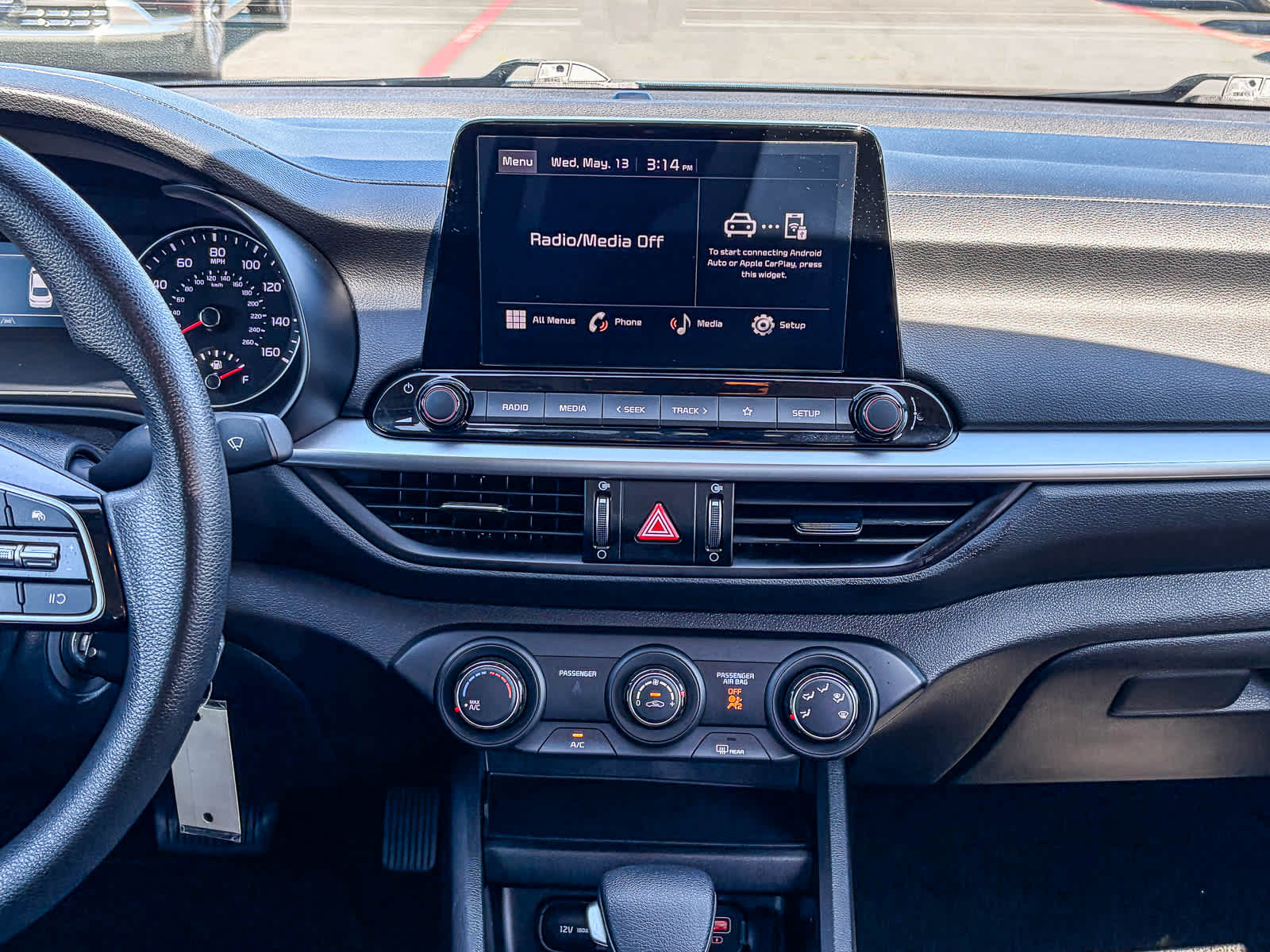 Thumbnail: 2024 Kia Forte - 10