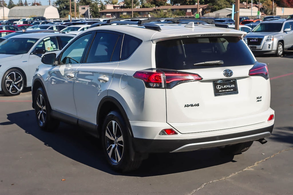 Used 2018 Toyota RAV4 XLE SUV