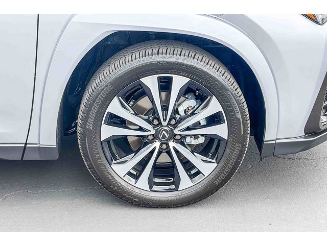 Thumbnail: 2026 Lexus UX - 9