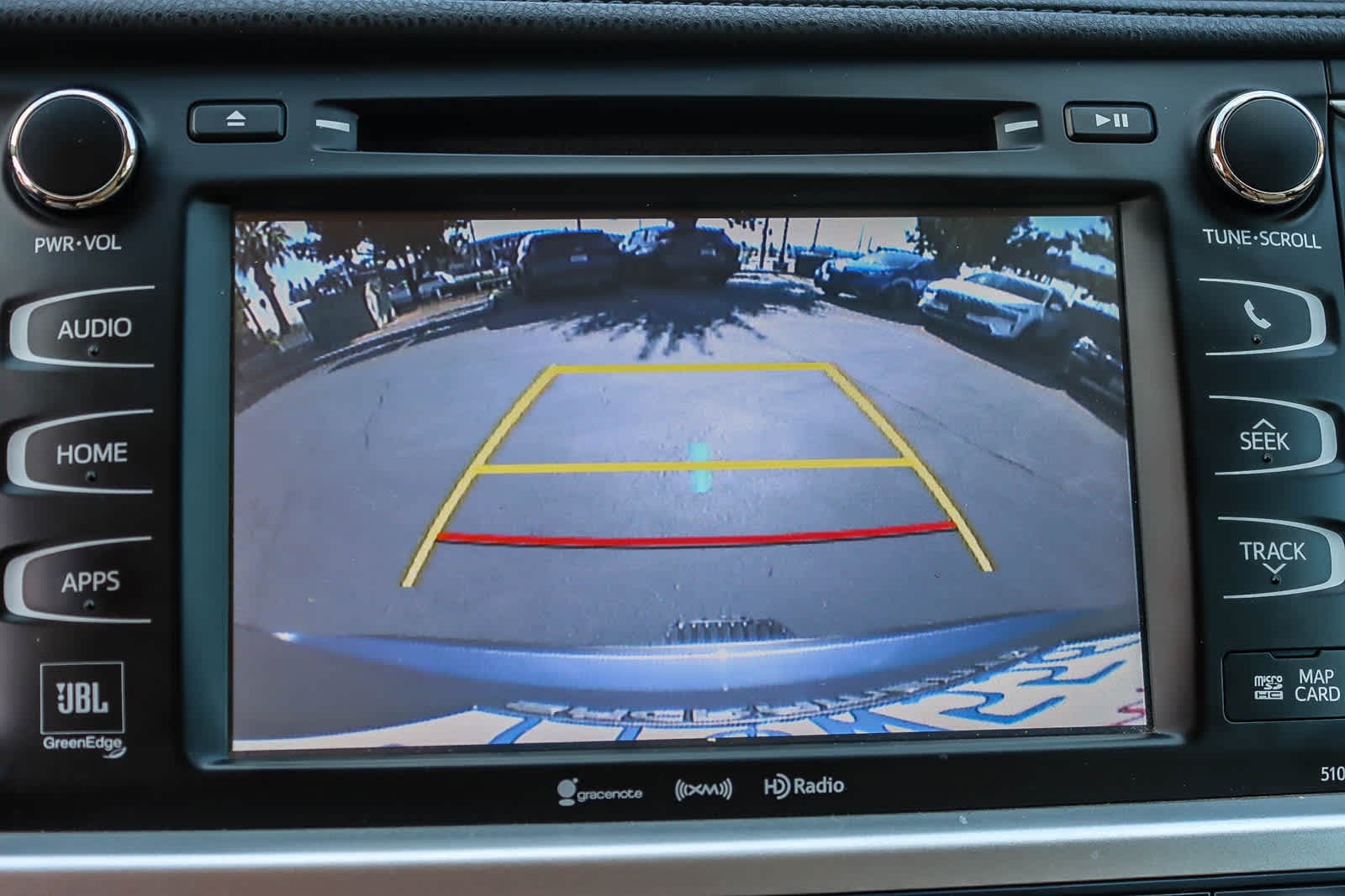 Thumbnail: 2016 Toyota Highlander - 25
