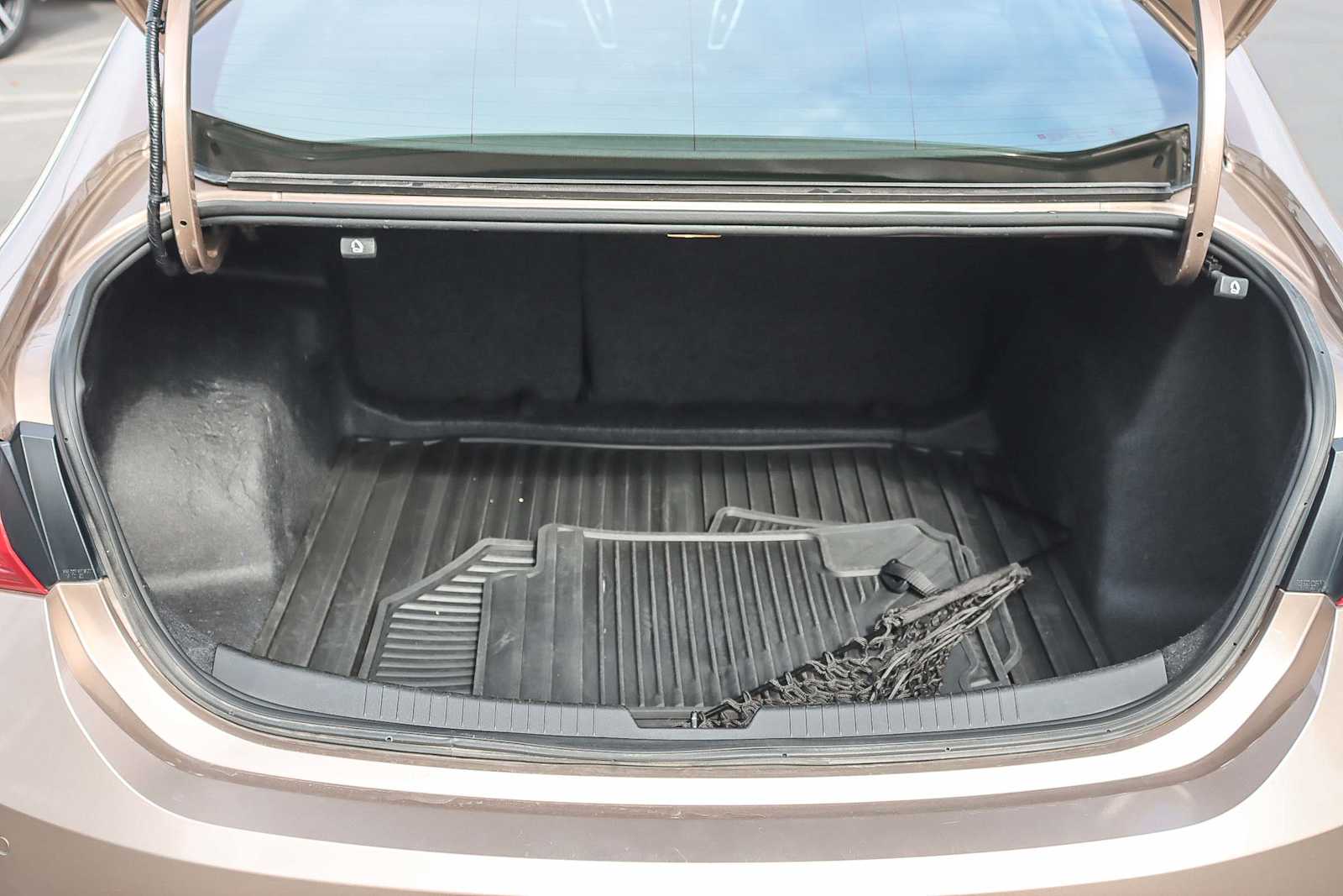 Thumbnail: 2019 Chevrolet Malibu - 24