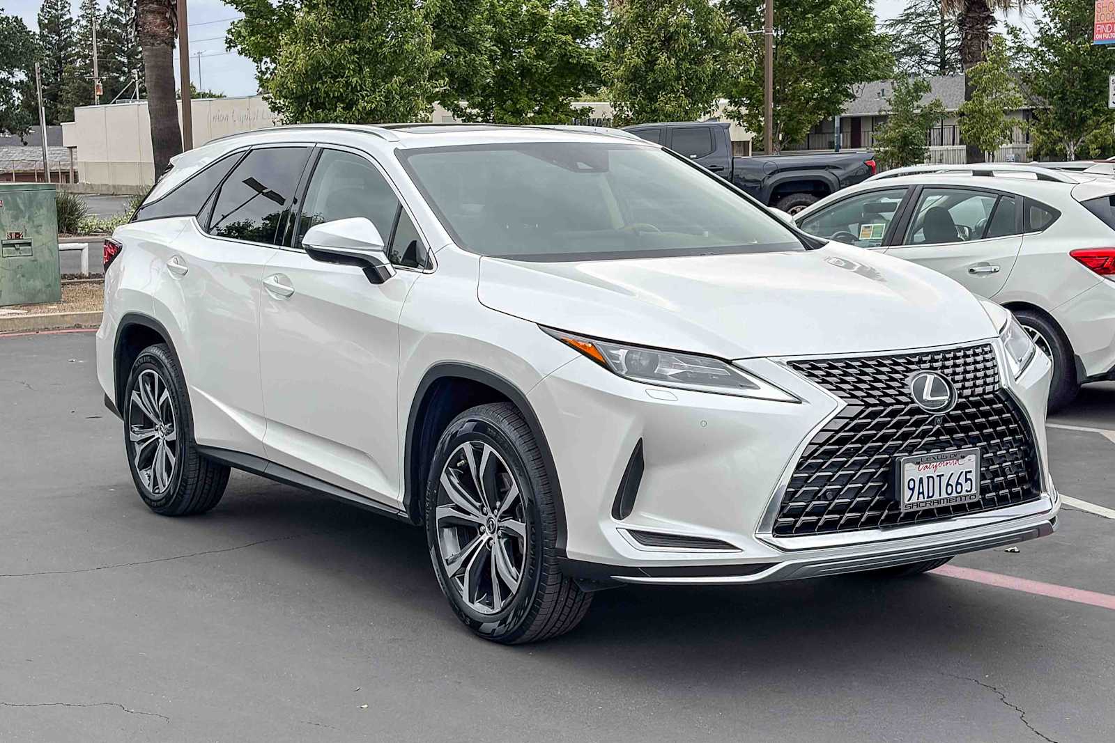 2022 LEXUS RX 350L photo 4
