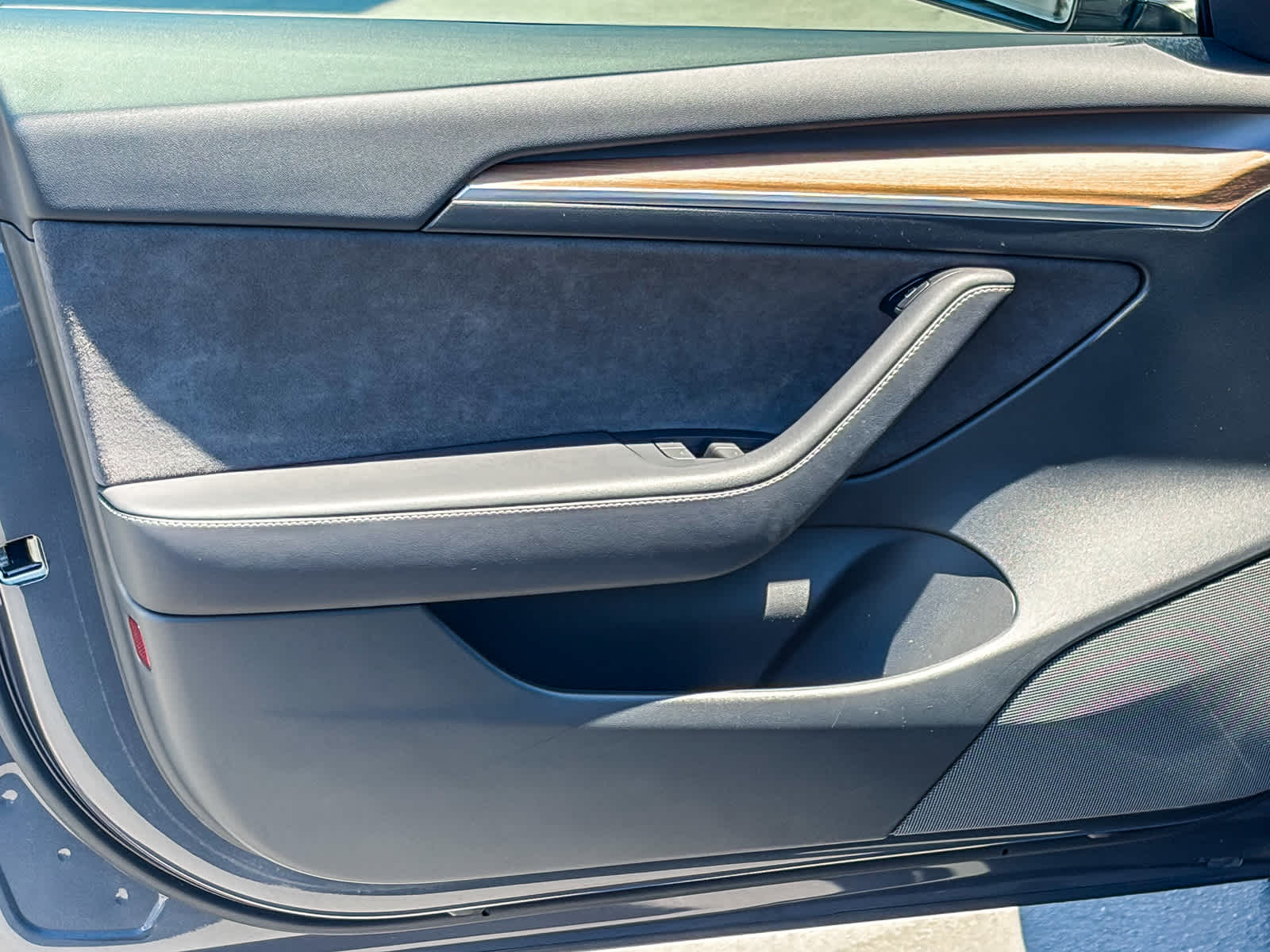 Thumbnail: 2023 Tesla Model 3 - 19