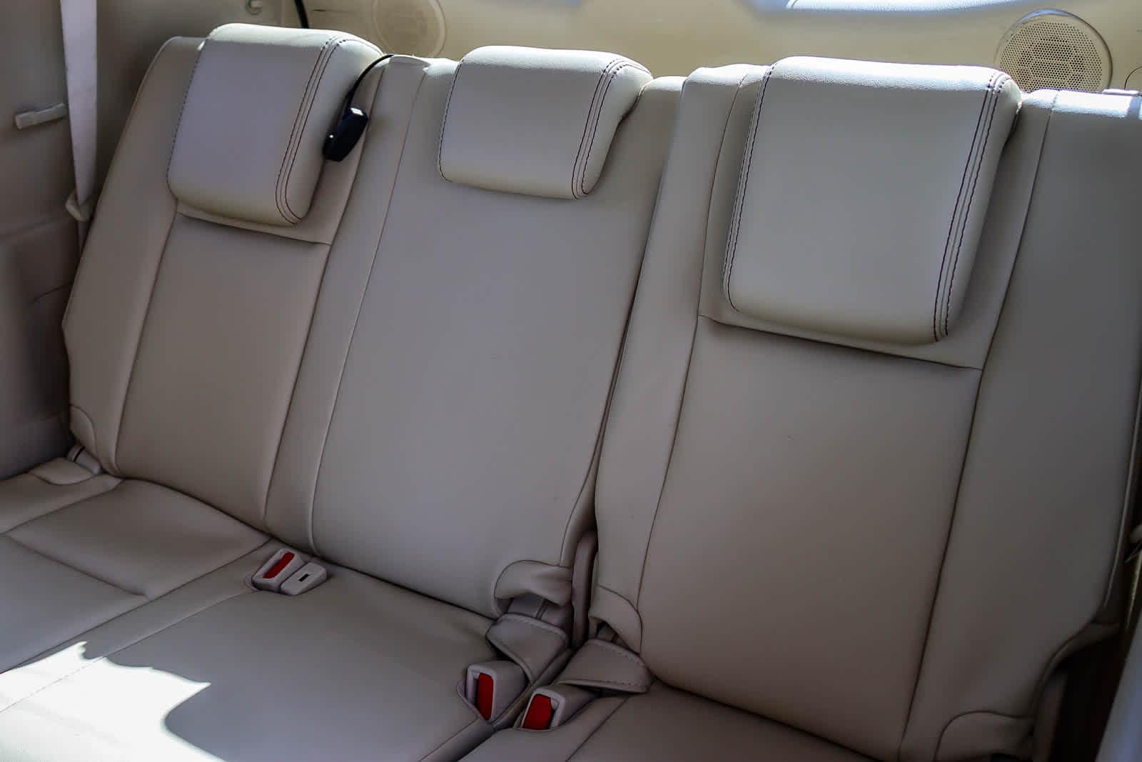 Thumbnail: 2016 Toyota Highlander - 19