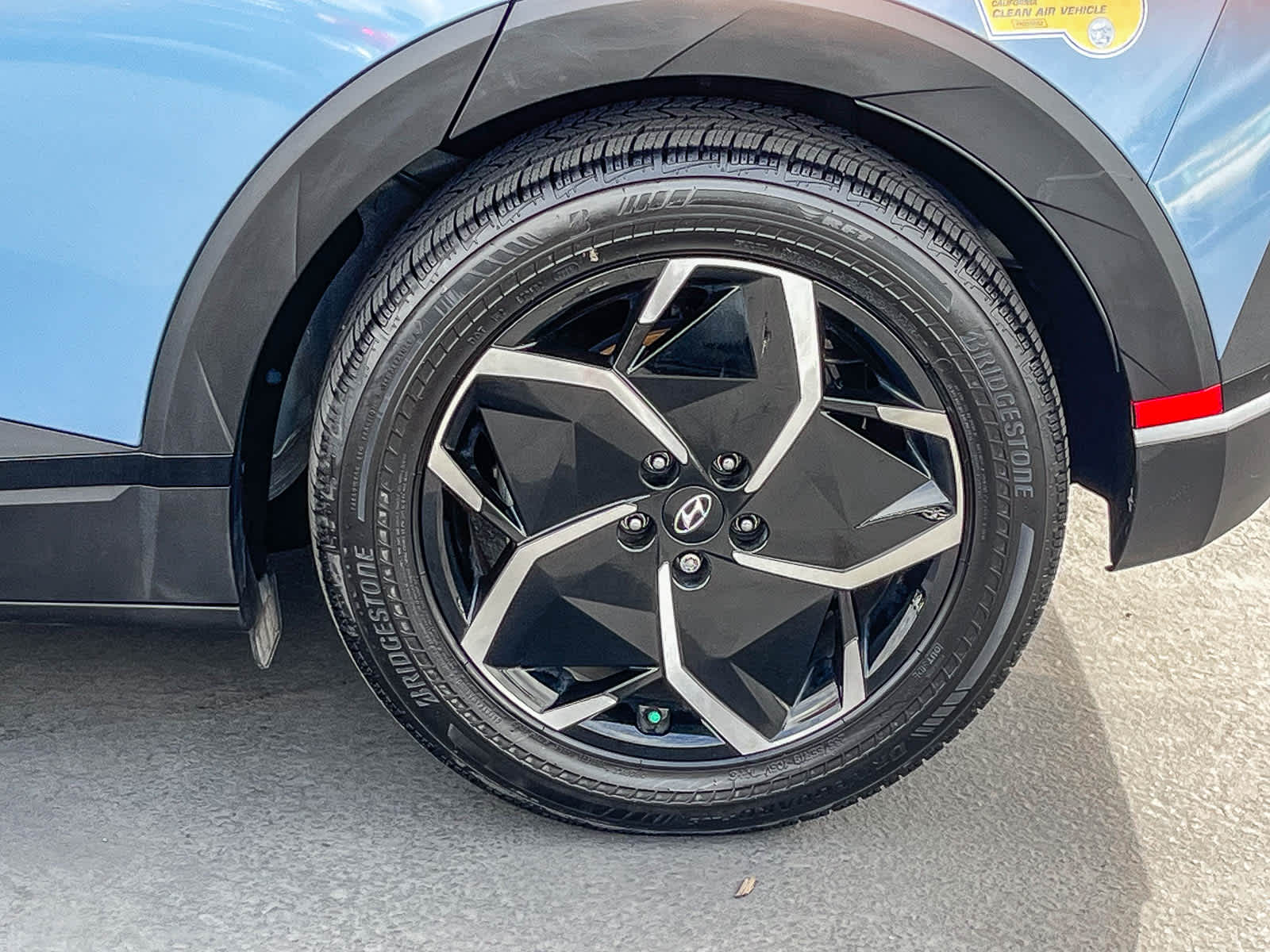 Thumbnail: 2022 Hyundai Ioniq 5 - 10