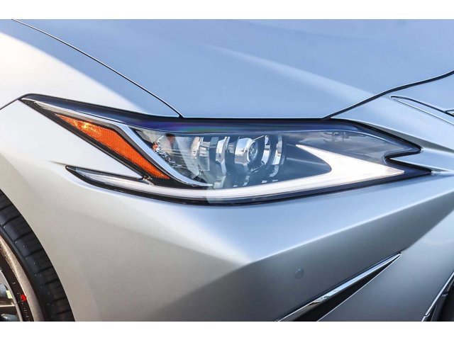 Thumbnail: 2025 Lexus ES - 7