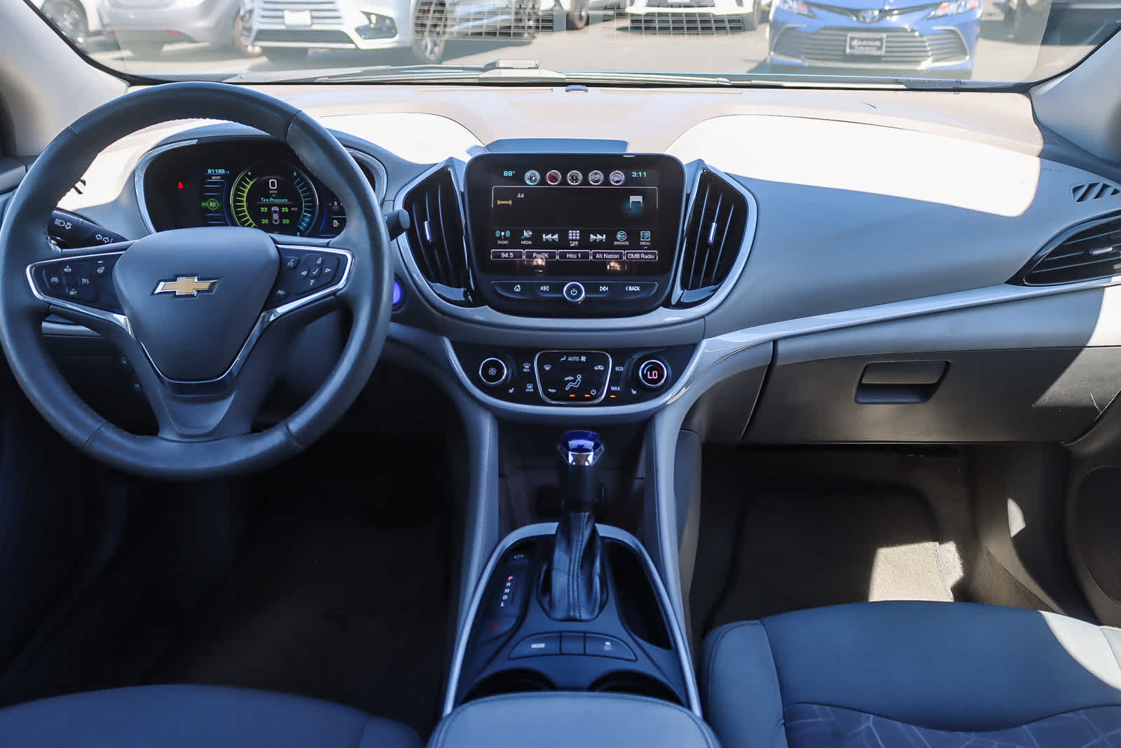 Thumbnail: 2016 Chevrolet Volt - 11