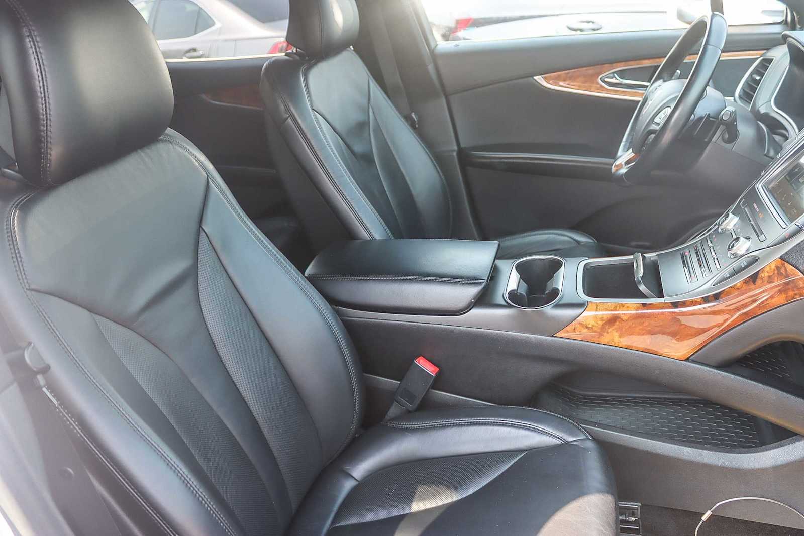 Thumbnail: 2017 Lincoln MKX - 15