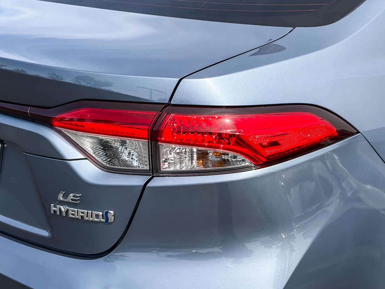 2024 Toyota Corolla Hybrid LE photo 3