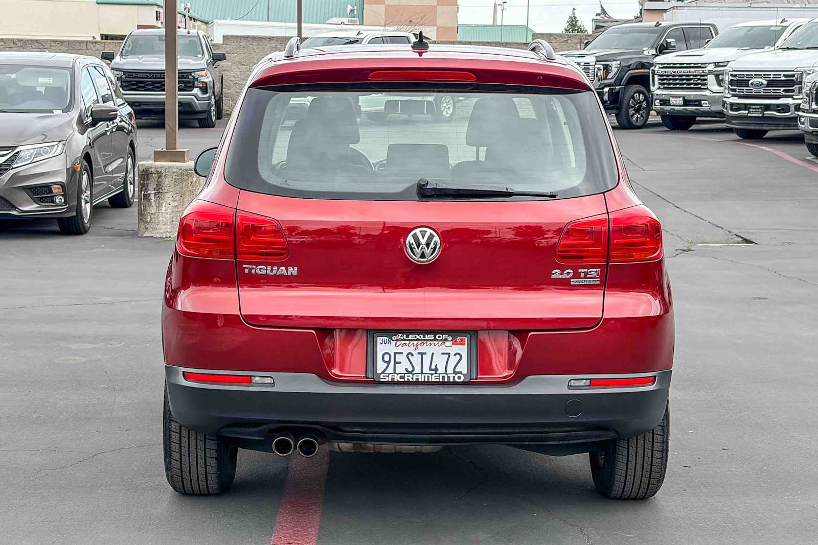 2015 Volkswagen Tiguan S photo 2