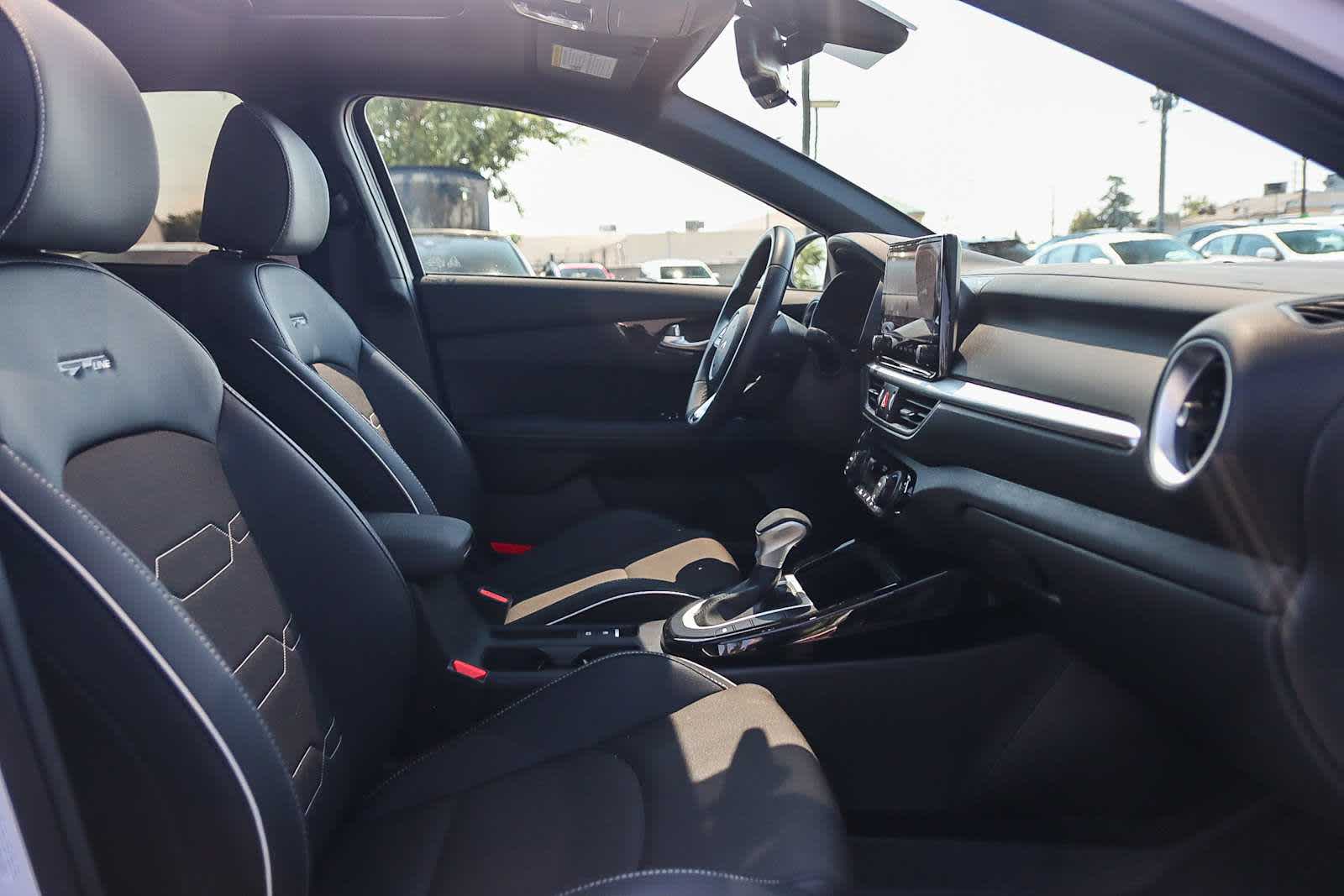 Thumbnail: 2024 Kia Forte - 19