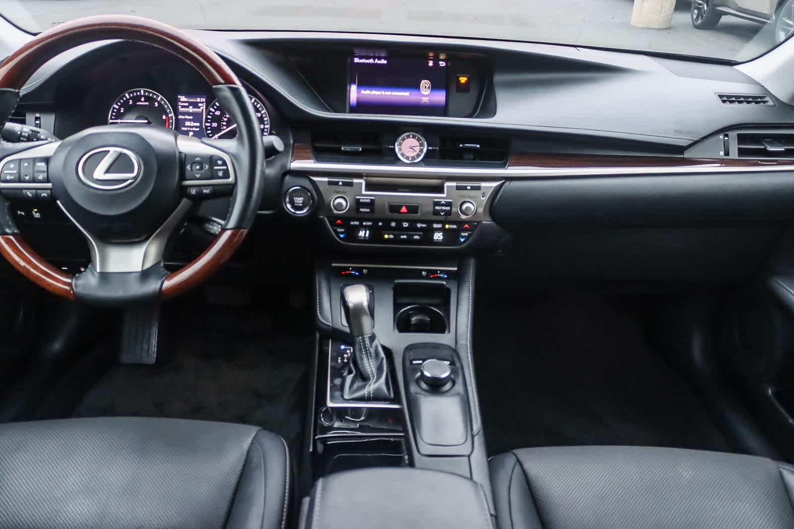 Thumbnail: 2017 Lexus ES - 11