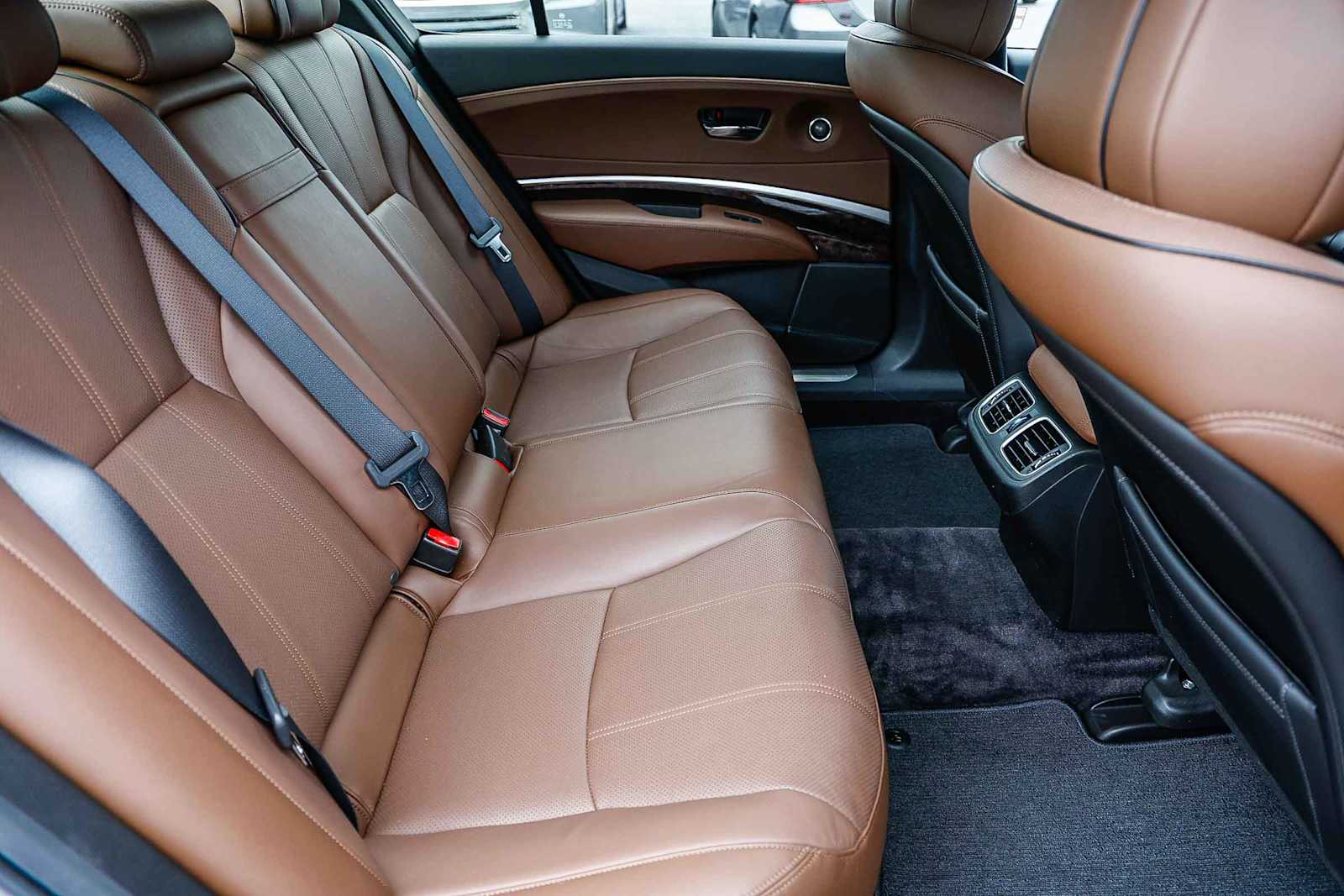 Thumbnail: 2018 Acura RLX - 18