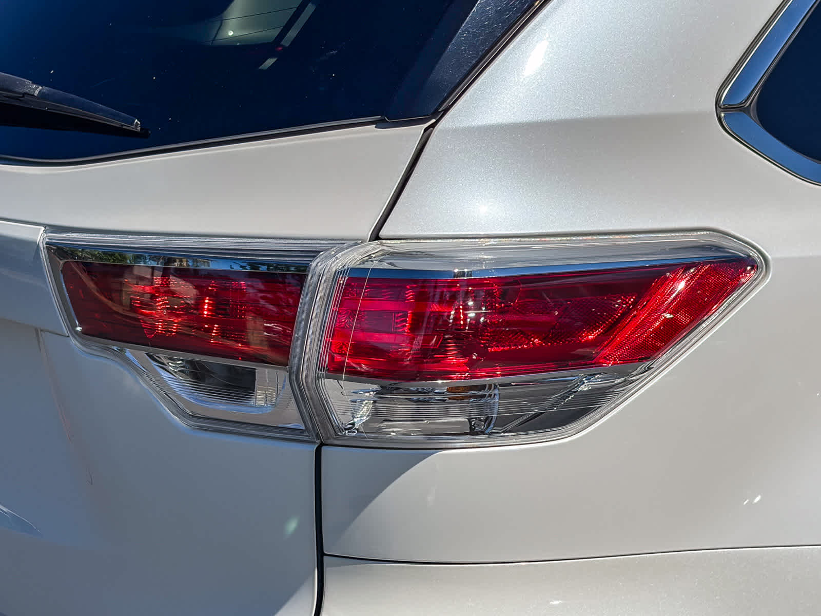 2016 Toyota Highlander XLE V6 photo 3