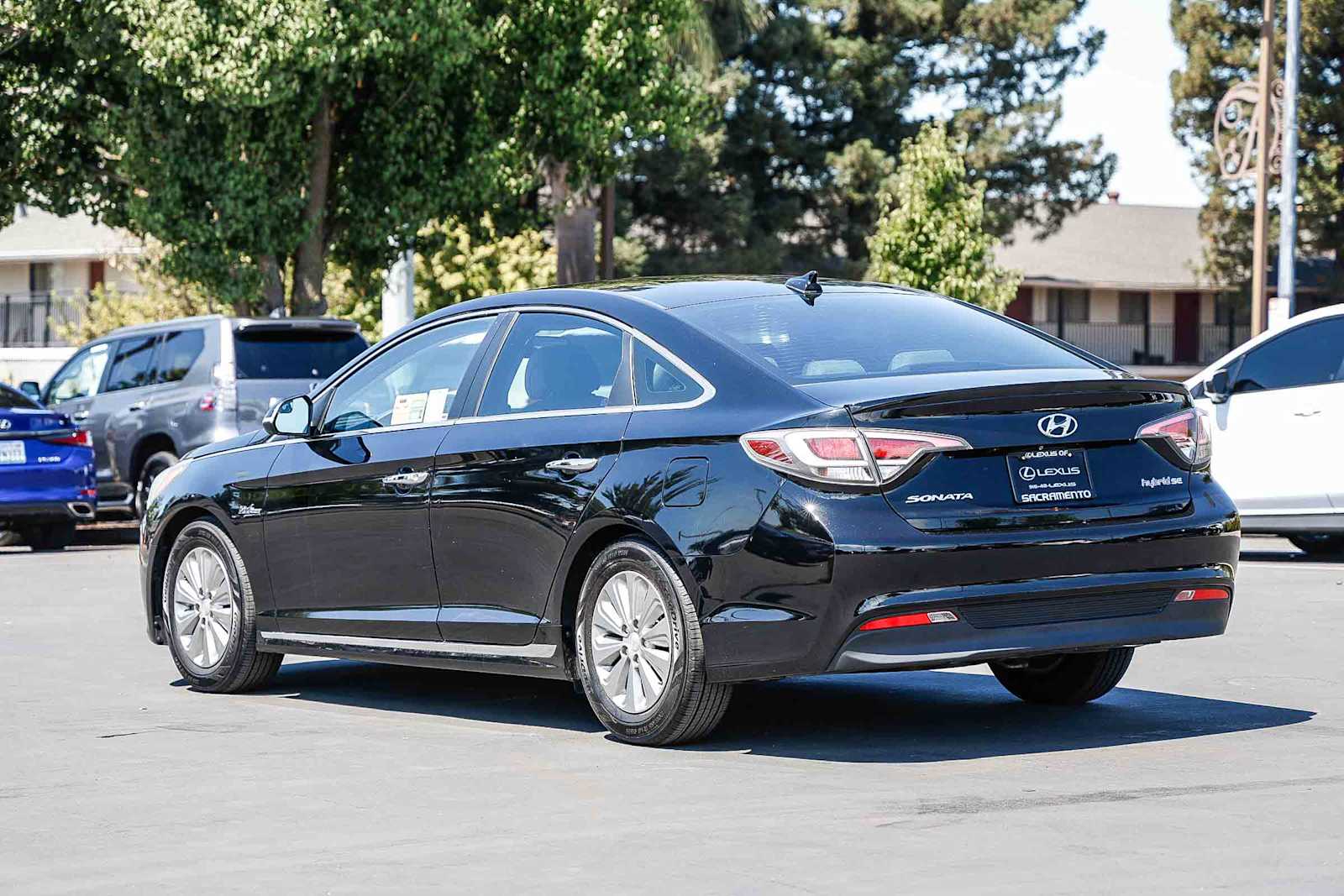 Thumbnail: 2017 Hyundai Sonata - 2