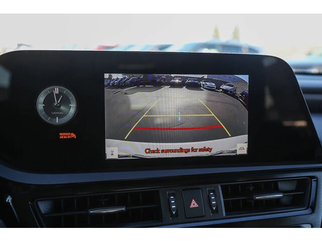 Thumbnail: 2024 Lexus ES - 26