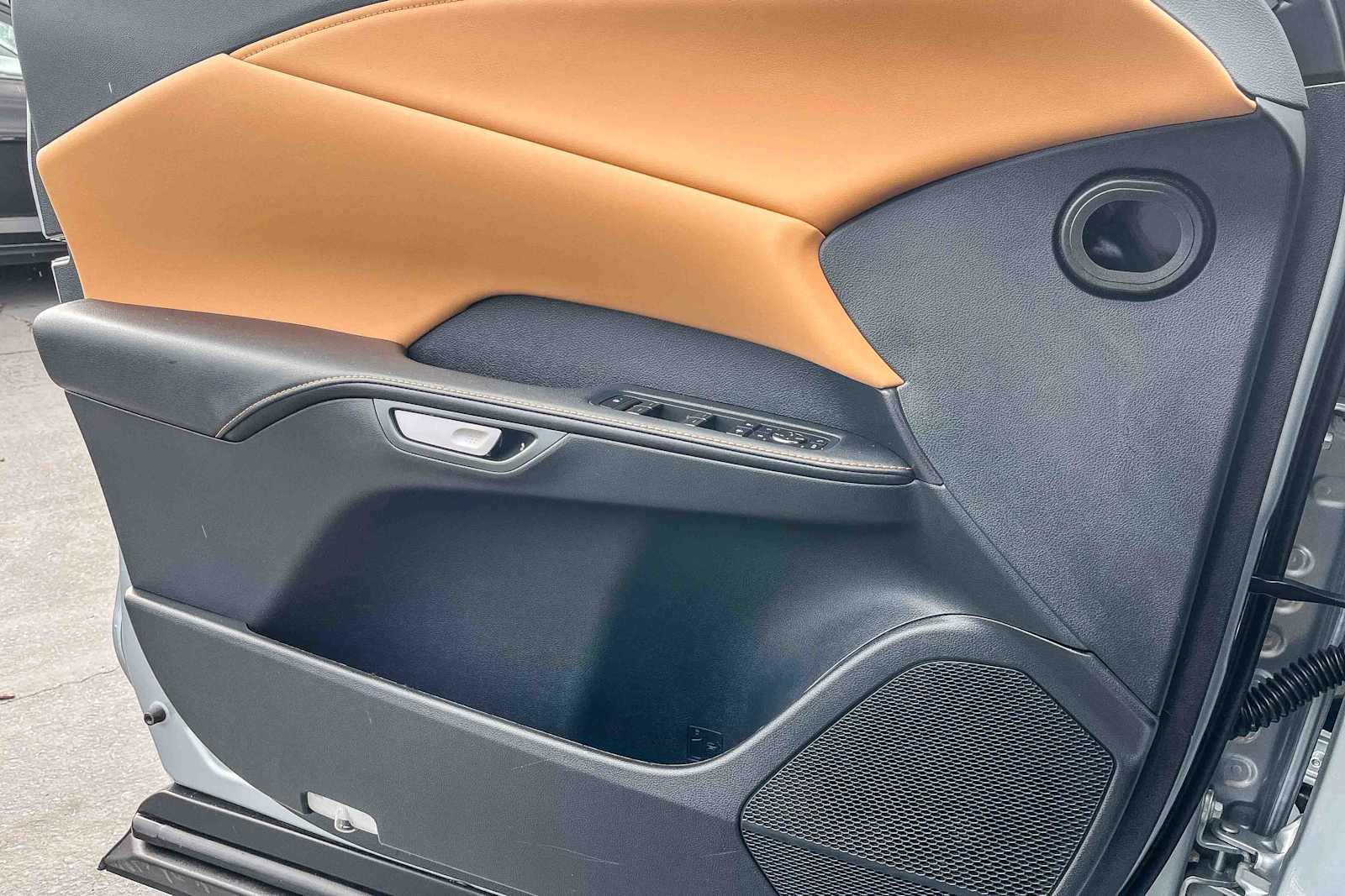 Thumbnail: 2024 Lexus RX - 20