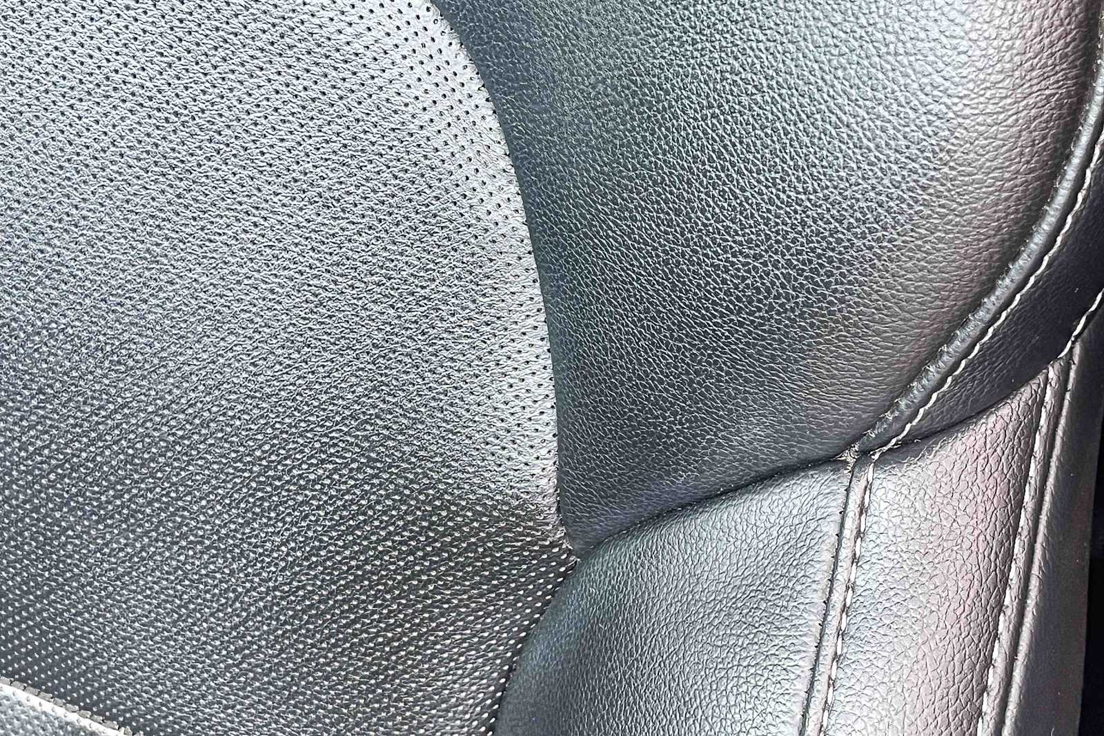 Thumbnail: 2019 Kia Stinger - 24