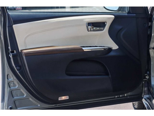 2014 Toyota Avalon XLE 21