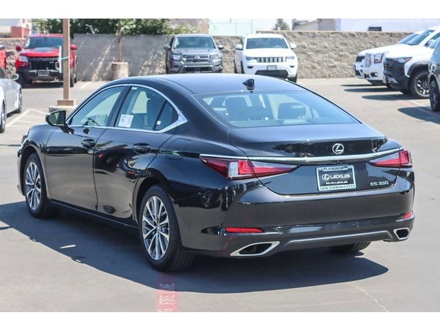 Thumbnail: 2025 Lexus ES - 2