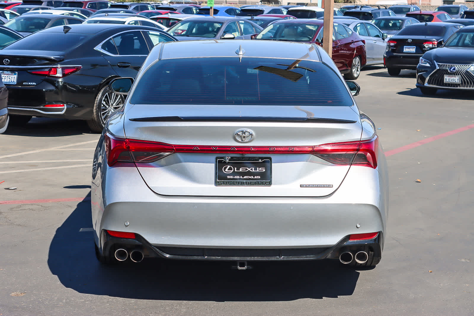 2019 Toyota Avalon XLE XSE Touring Limited photo 3