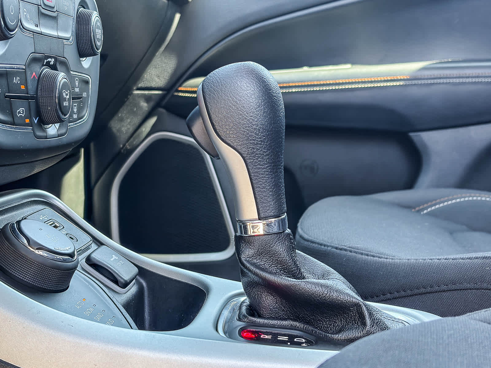 Thumbnail: 2019 Jeep Compass - 21