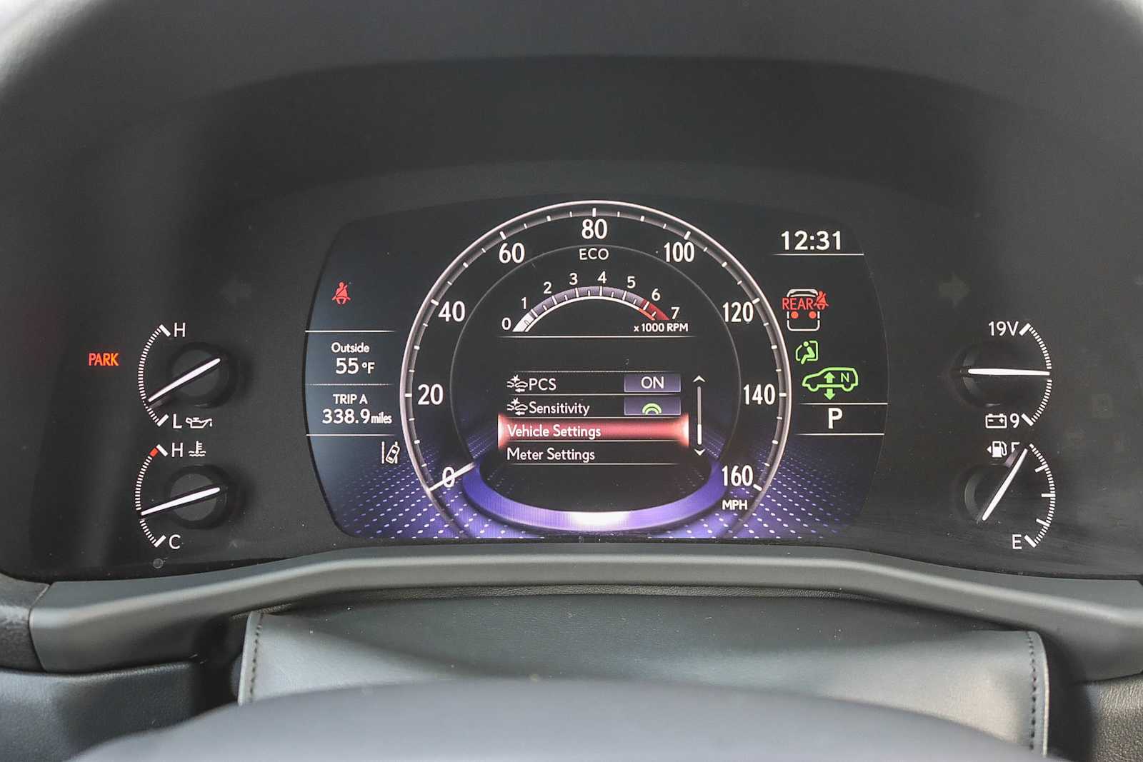 Thumbnail: 2023 Lexus LX - 21