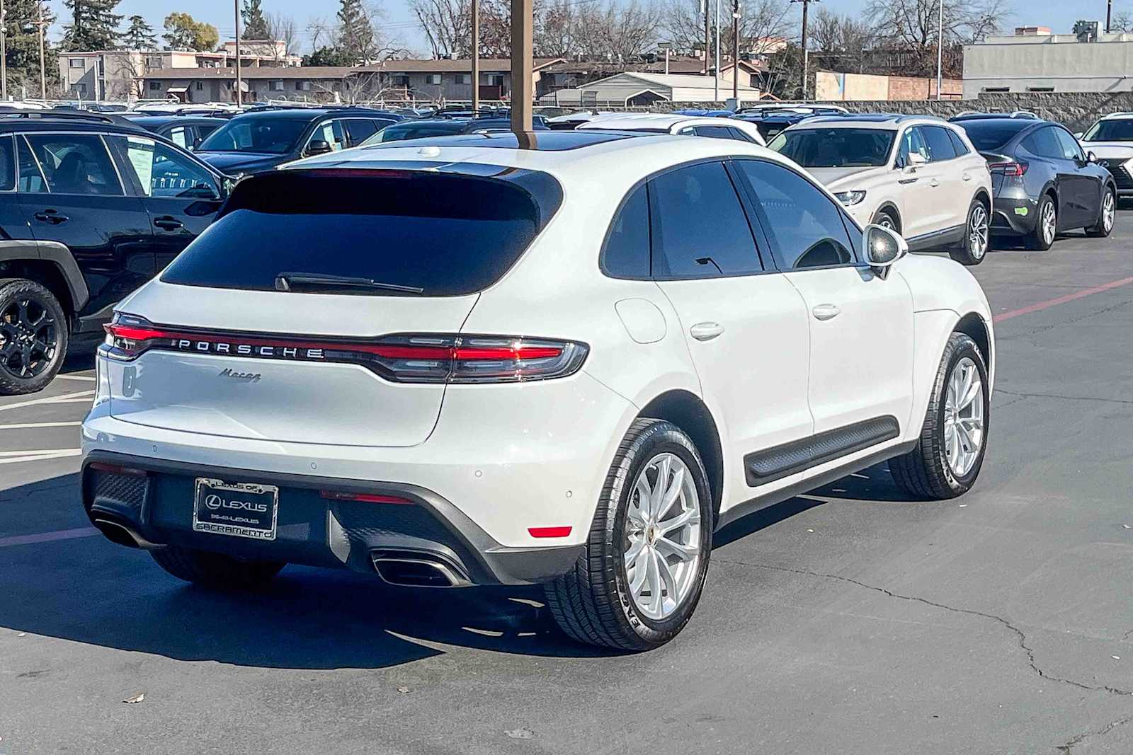 Thumbnail: 2024 Porsche Macan - 4