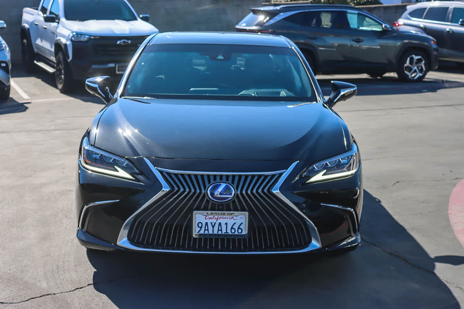 Thumbnail: 2021 Lexus ES - 6