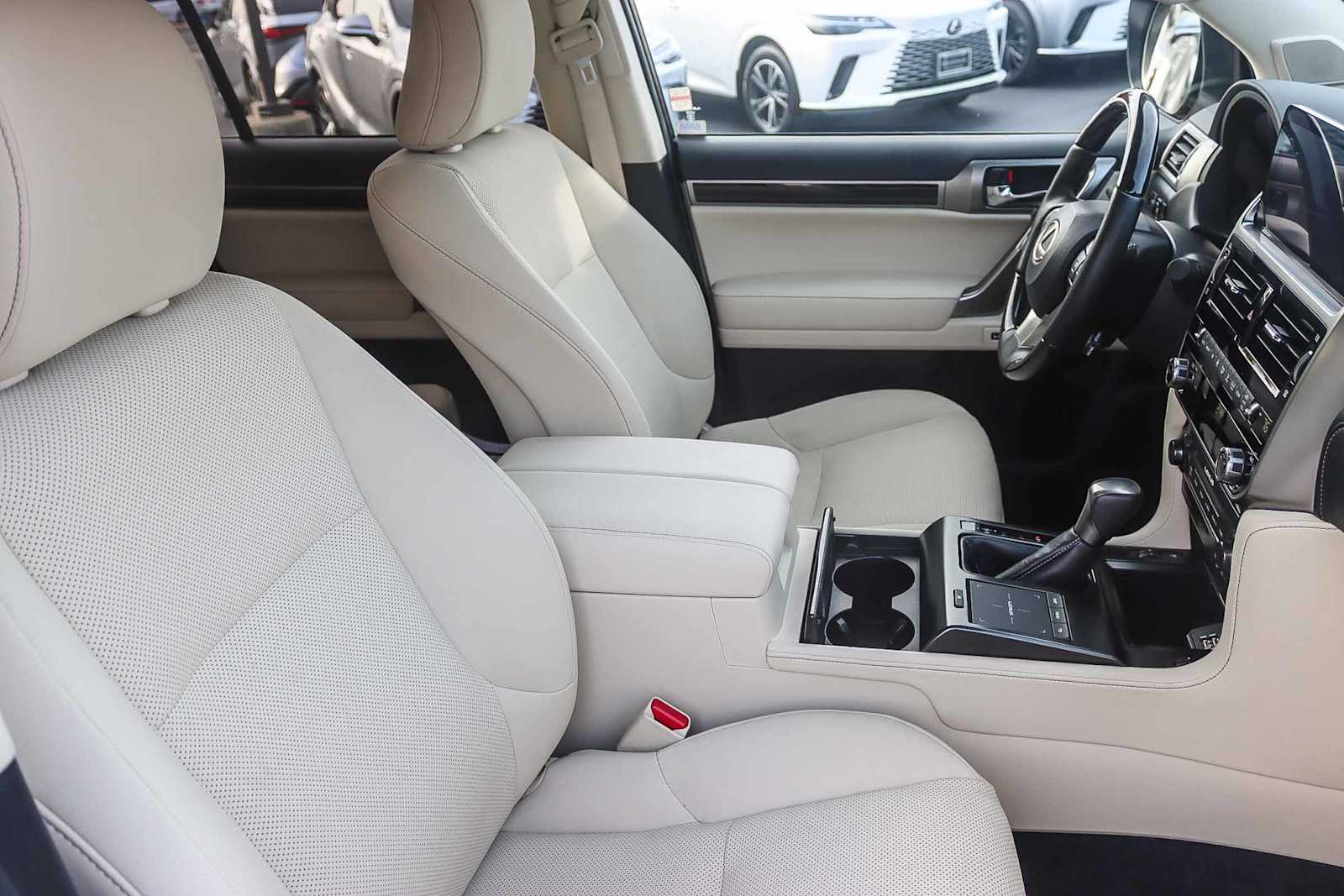 Thumbnail: 2023 Lexus GX - 16