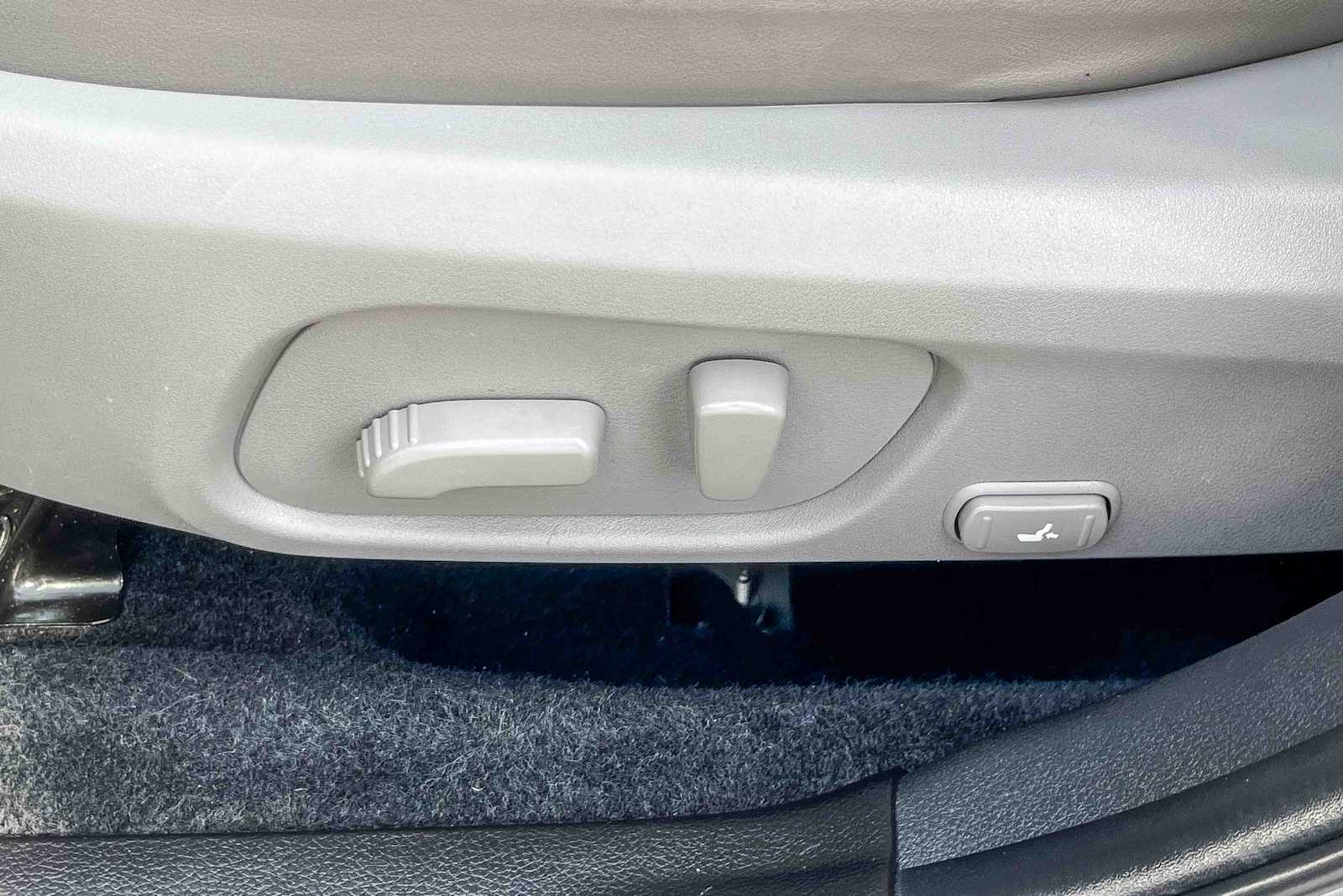 Thumbnail: 2015 Subaru Forester - 21