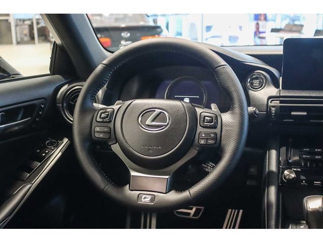 Thumbnail: 2025 Lexus IS - 16