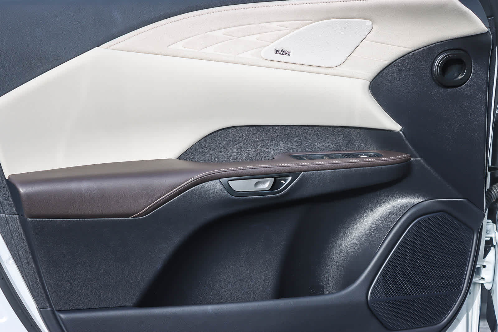 Thumbnail: 2025 Lexus RX - 19