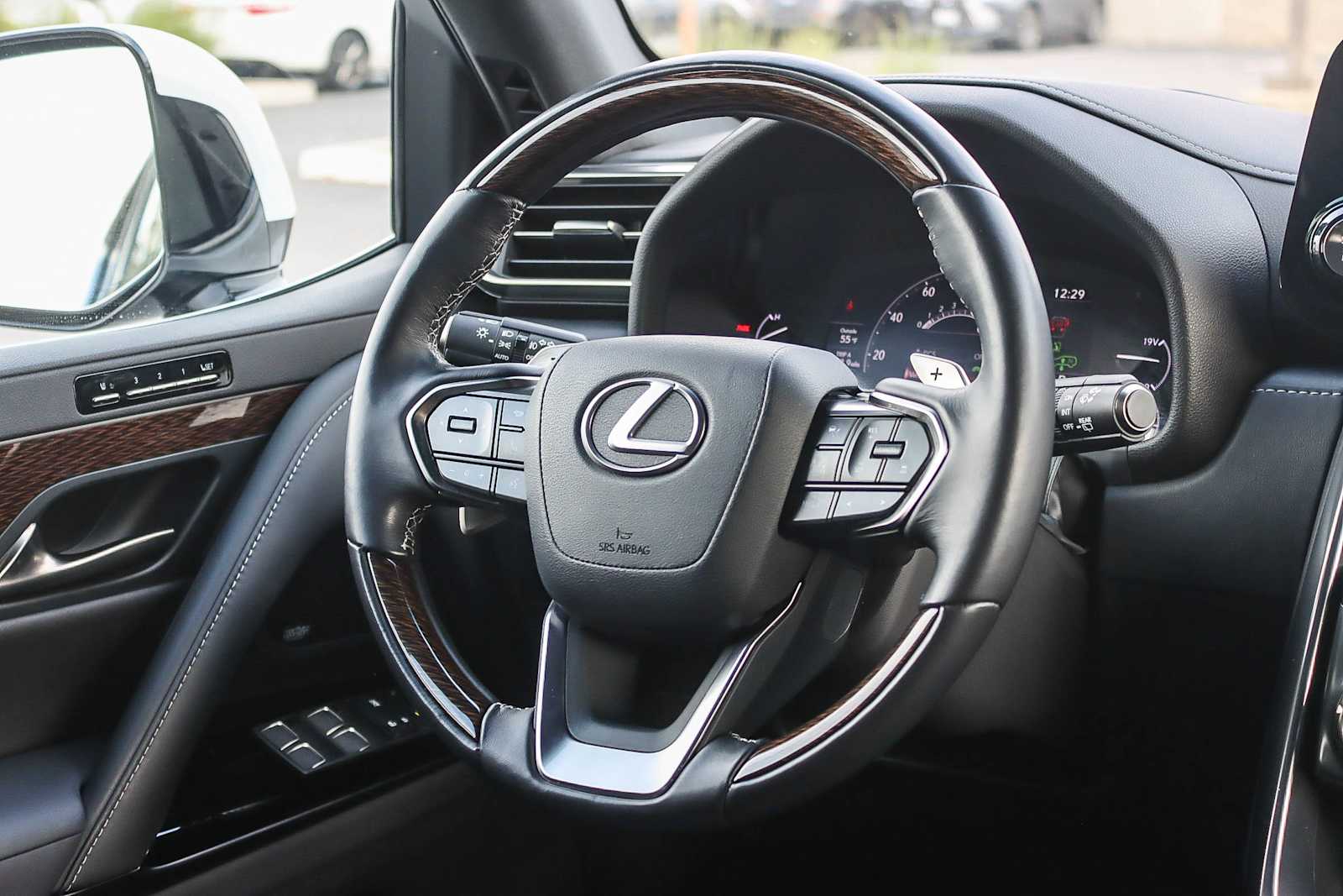 Thumbnail: 2023 Lexus LX - 13