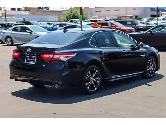 Thumbnail: 2020 Toyota Camry - 4