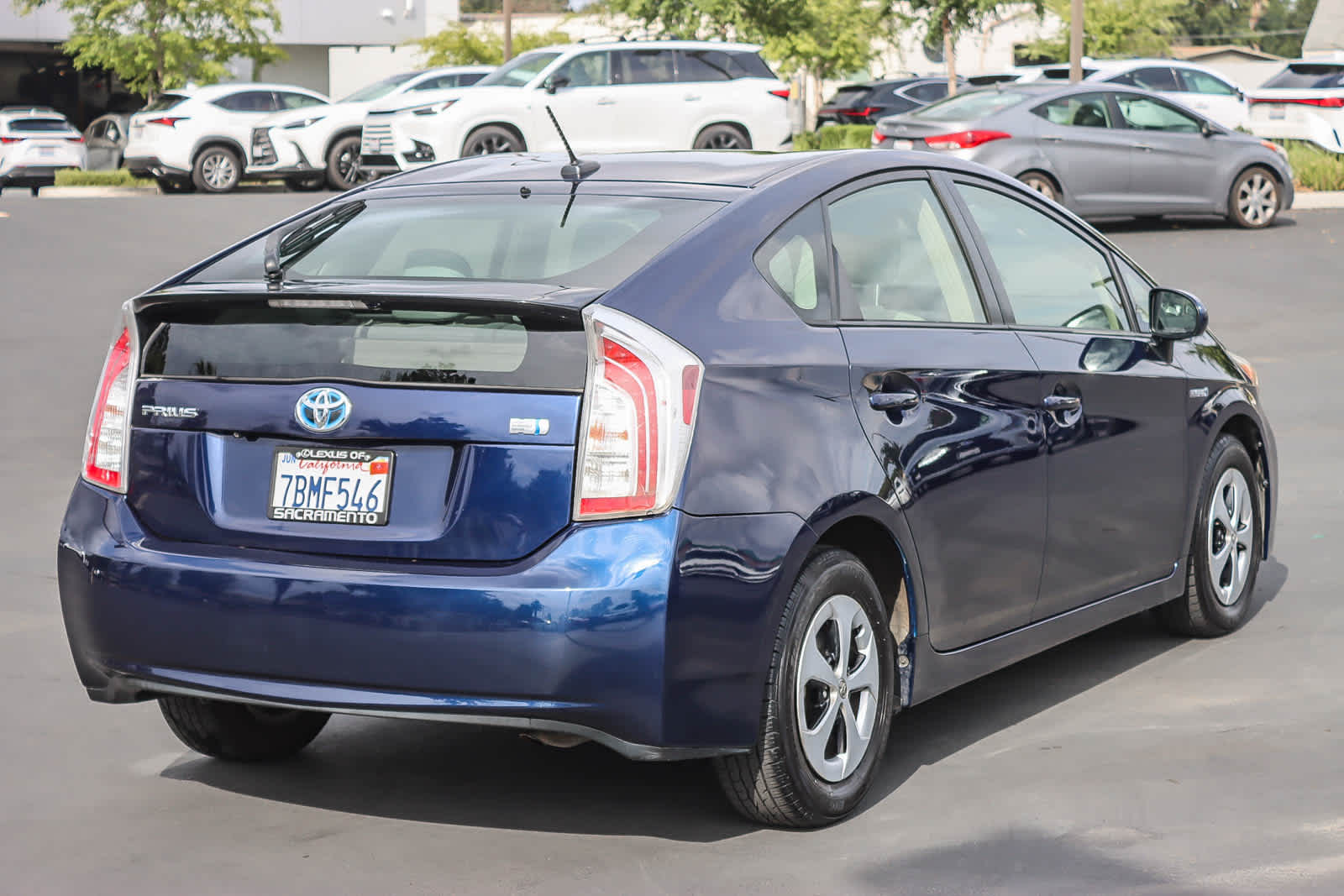 2013 Toyota Prius One photo 4