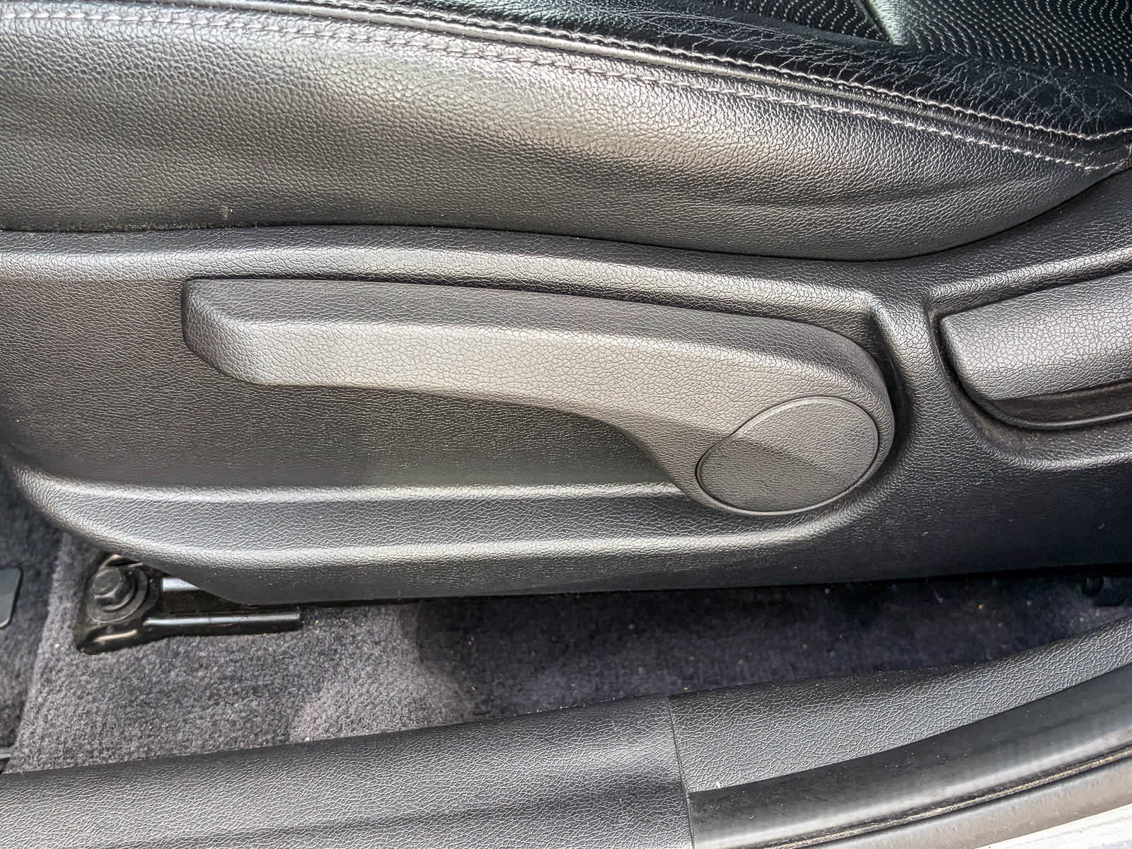 Thumbnail: 2011 Hyundai Elantra - 21