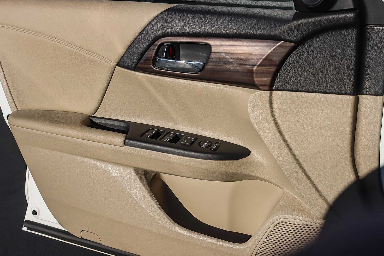 Thumbnail: 2017 Honda Accord - 20