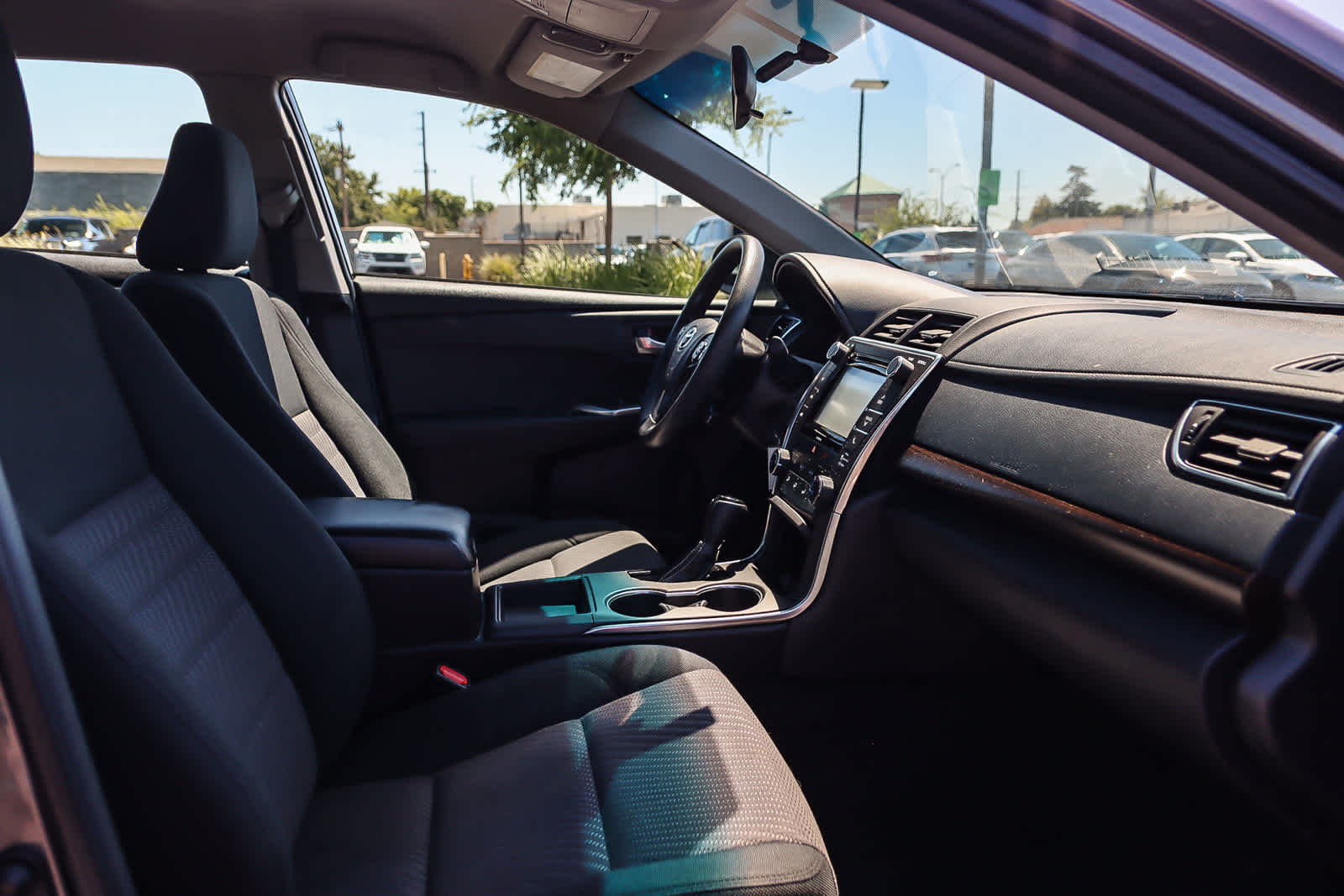 Thumbnail: 2016 Toyota Camry - 15