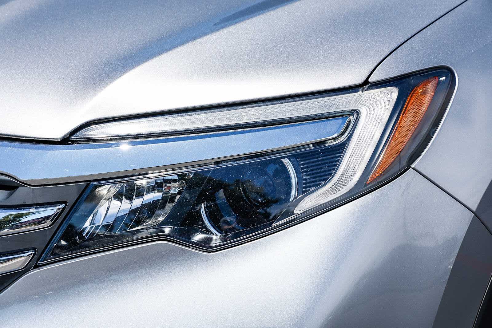 Thumbnail: 2017 Honda Pilot - 14