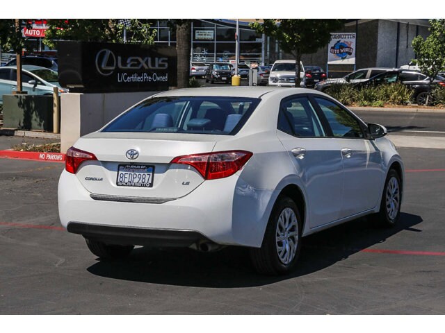 2018 Toyota Corolla LE 4